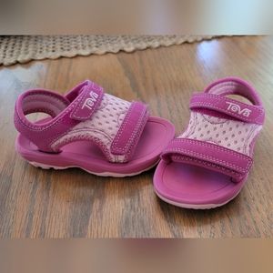 Size 5 Toddler Teva Sandals